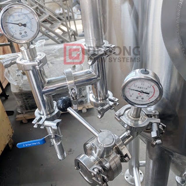 Serbatoio di fermentazione conico del sistema di fermentazione della birra dell'hotel del fermentatore a doppio strato 1000L da vendere