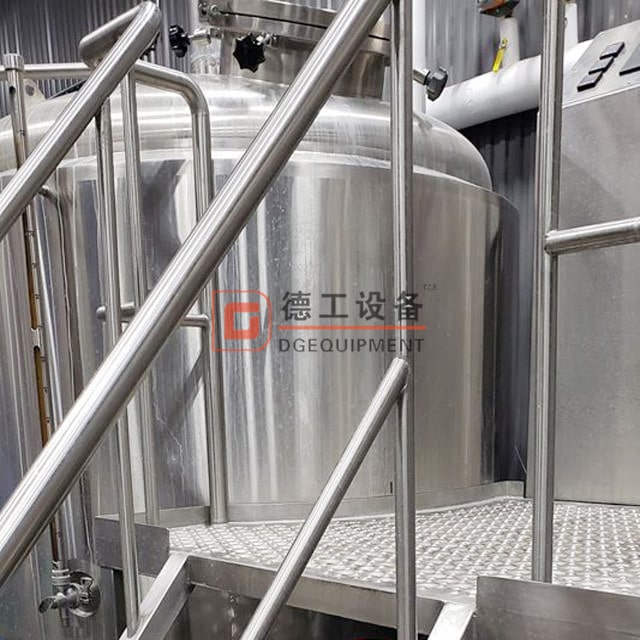 Attrezzatura per birrificio 7bbl con piattaforma antiscivolo migliore tutto in un unico sistema di erogazione elettrico