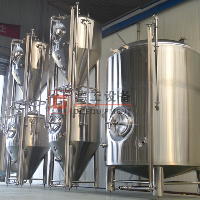 10 Sistema di fermentazione della birra isobarica con rivestimento conico in acciaio inossidabile 304 a doppio strato BBL in vendita