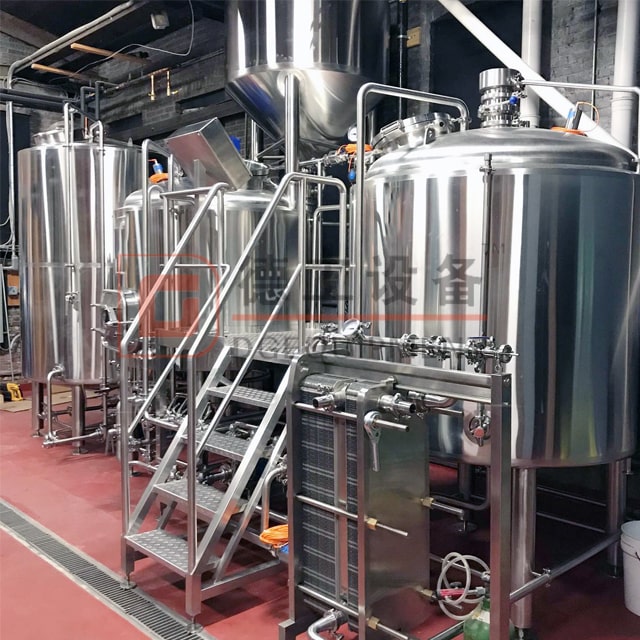Tre vasi 2000L Commercial Brewing System Brewhouse Free Combination Side Chiusino Fermentazione Tank Near Me