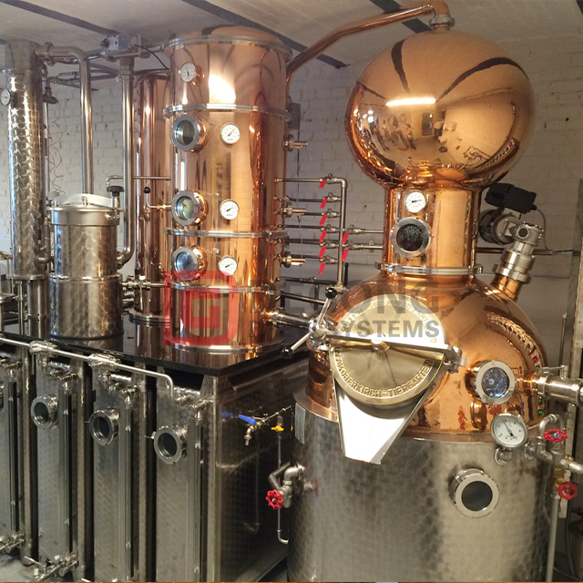 1000L / 10HL Vodka Whisky Spirits Produttore di apparecchiature per la distillazione del rame dell'alcool