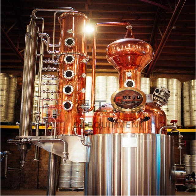 Alambicco in rame da 300 litri per brandy gin e vodka personalizzati in vendita