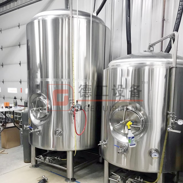 Il serbatoio commerciale del servizio del rivestimento del serbatoio della birra luminosa 1000L può essere personalizzato per la vendita