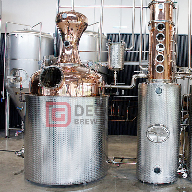 Attrezzatura per la distillazione dell'alcool della vodka del gin di rame da 1000L 264 galloni in vendita - DEGONG