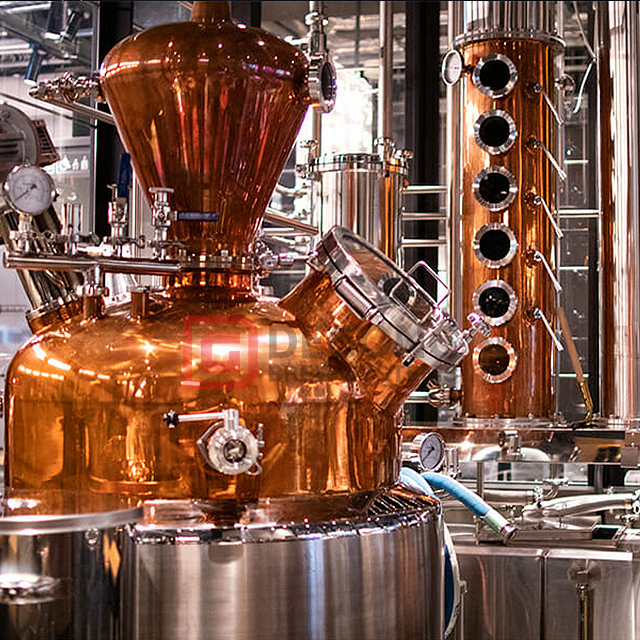 impianto di produzione della micro distilleria dell'attrezzatura di distillazione del rame di vendita calda 1500L